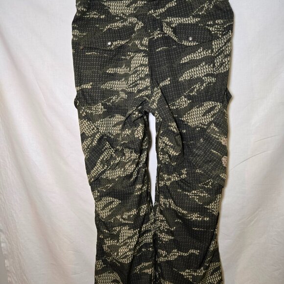 DC Dolla Sign$$ Snowpants Men's XL Y2K All Over Design Army Green Khaki - Picture 2 of 10